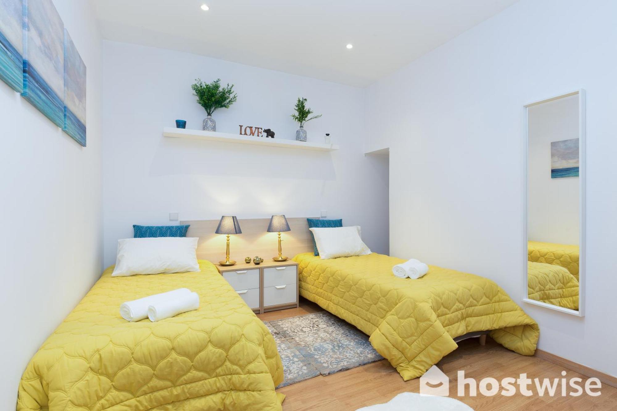Host Wise - Colorful Fresh Flats - Batalha Apartment Porto Exterior photo