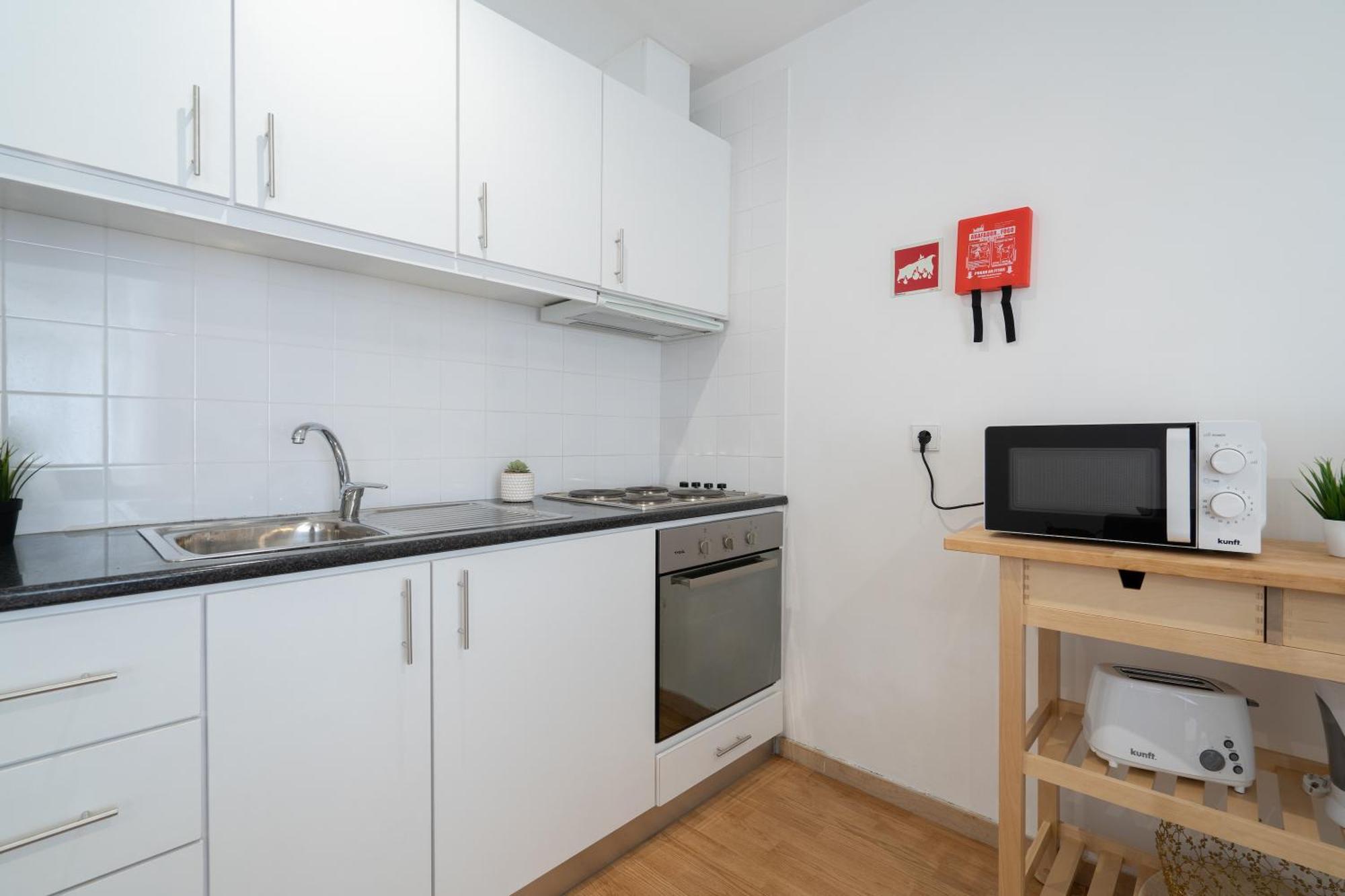 Host Wise - Colorful Fresh Flats - Batalha Apartment Porto Exterior photo