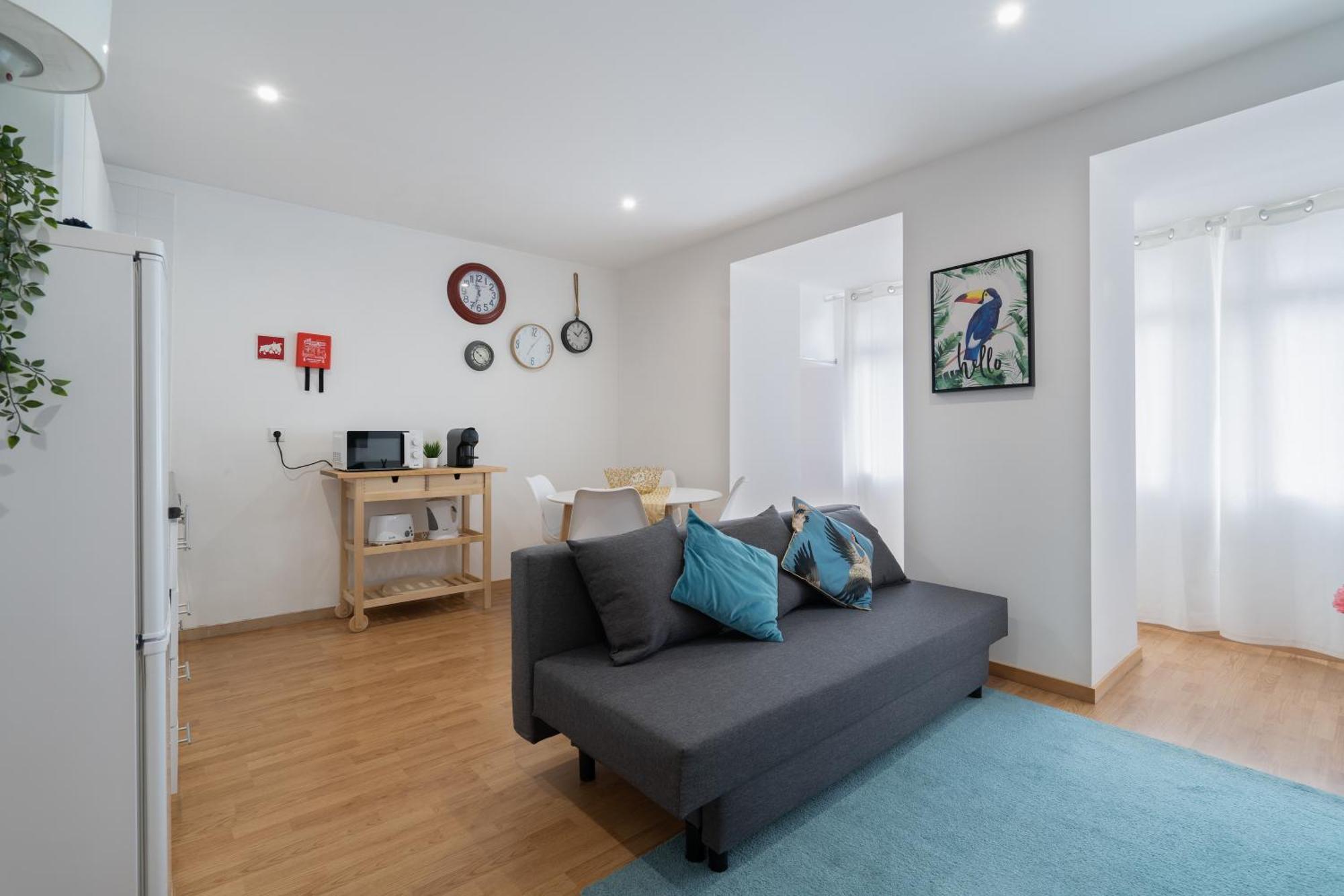 Host Wise - Colorful Fresh Flats - Batalha Apartment Porto Room photo
