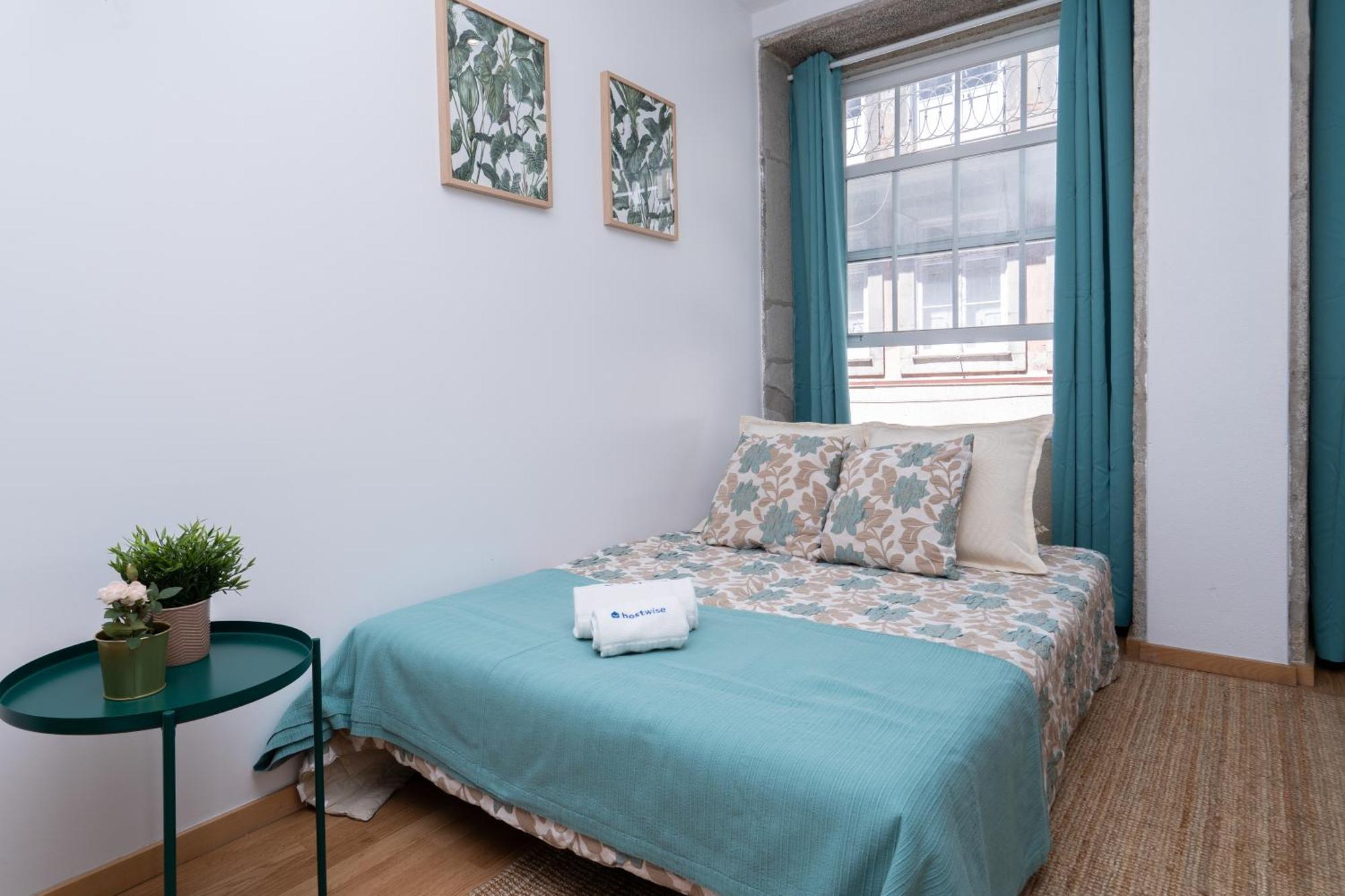 Host Wise - Colorful Fresh Flats - Batalha Apartment Porto Room photo