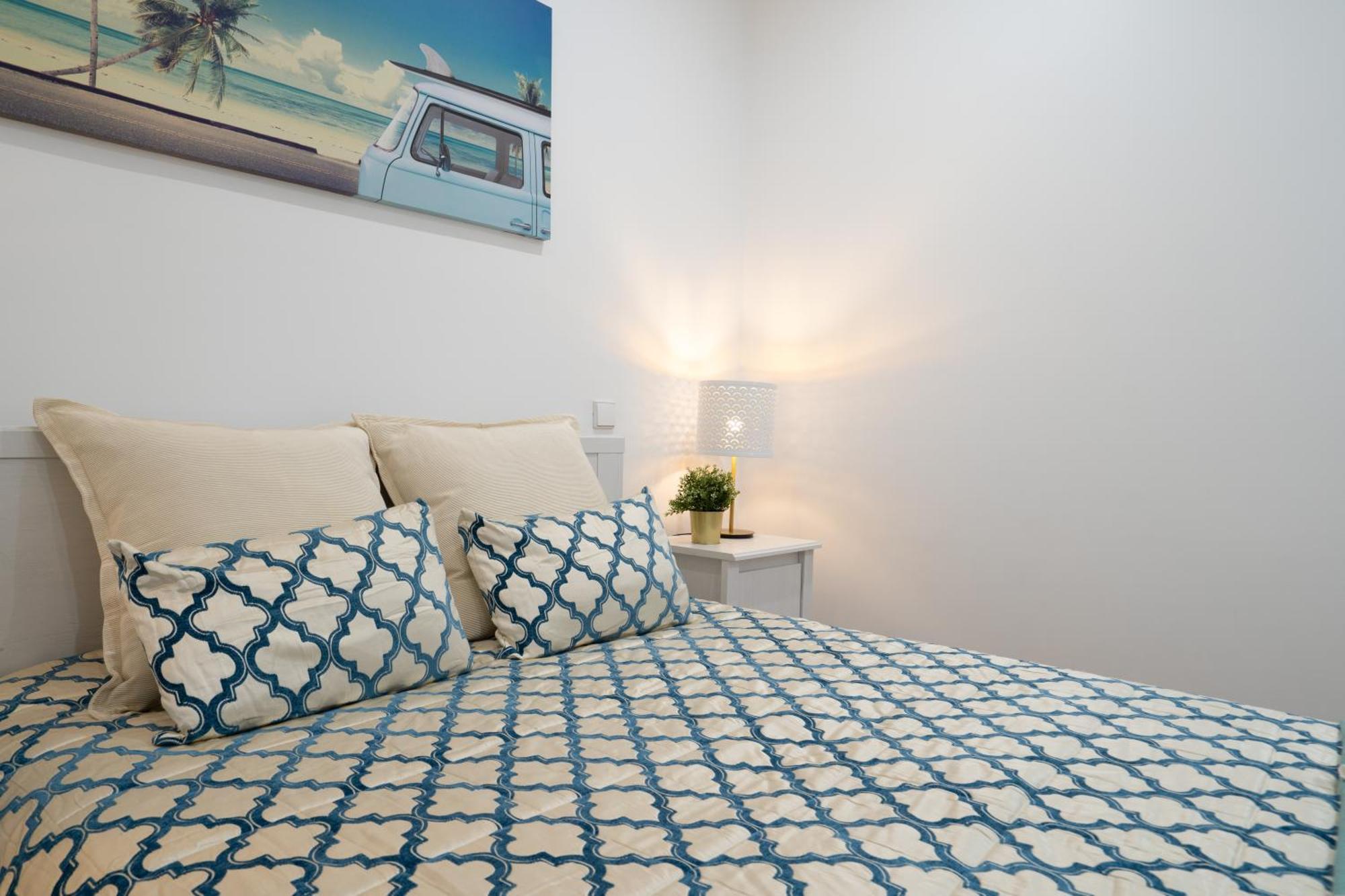 Host Wise - Colorful Fresh Flats - Batalha Apartment Porto Room photo